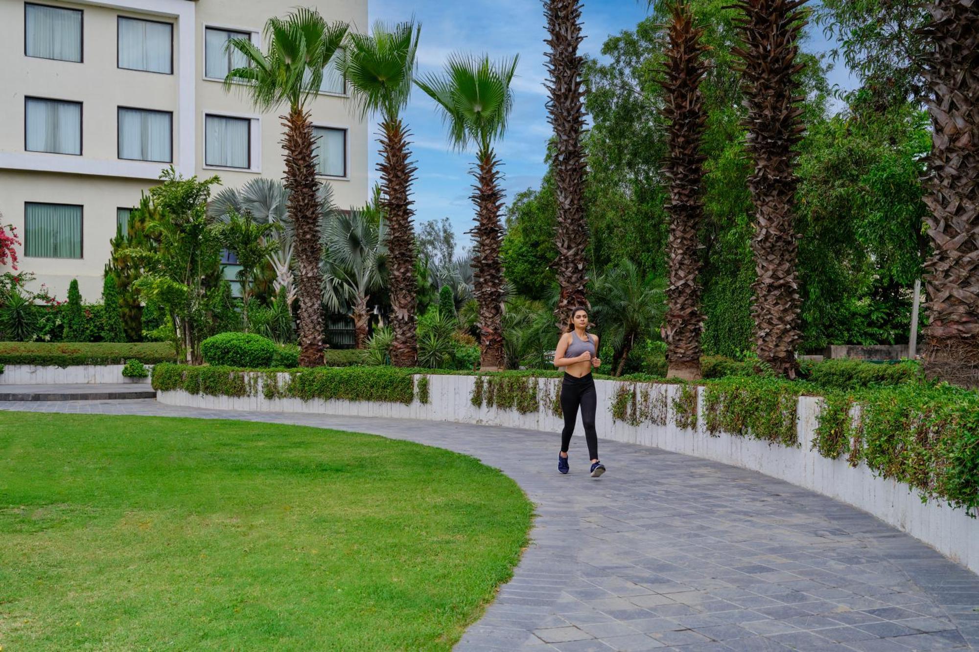 Best Western Country Woods Ambāla Dış mekan fotoğraf